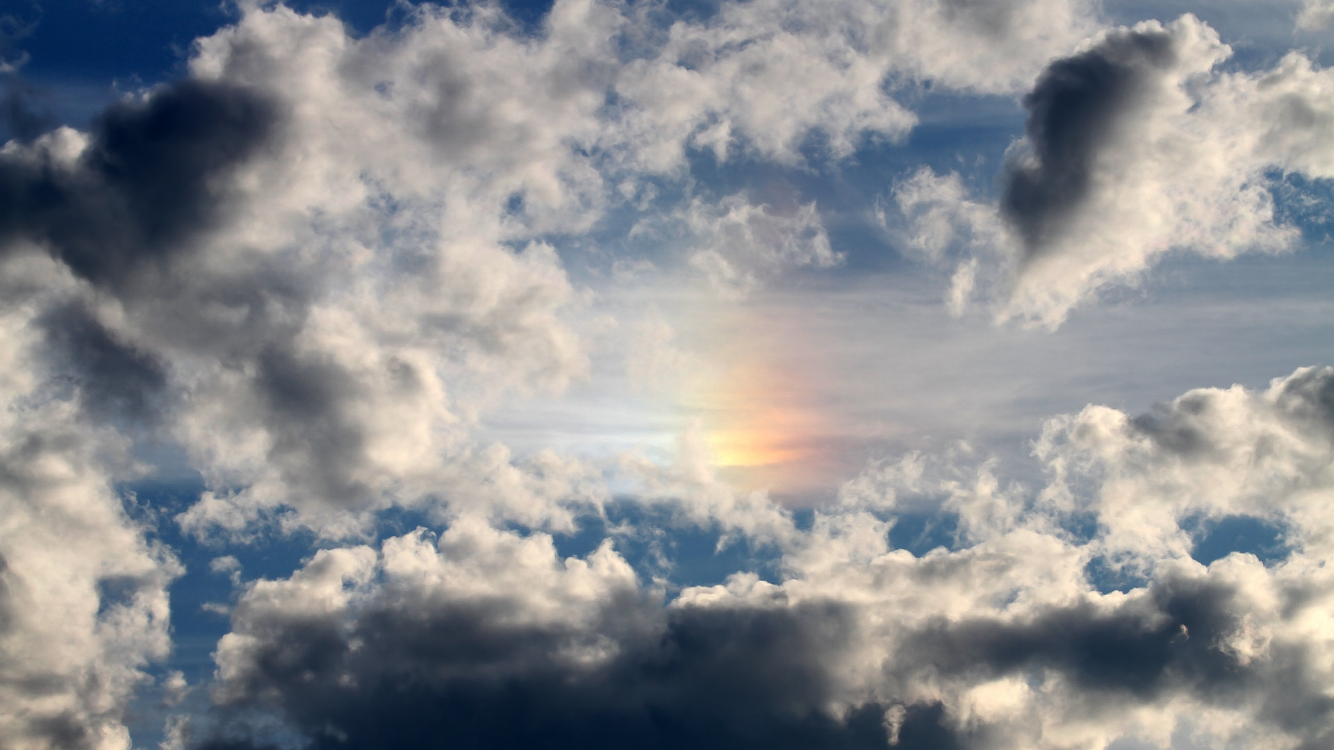 爱游戏app活动-后防球员传球精准度是否直接影响控球型战术成败，对方后卫身后传球算不算越位